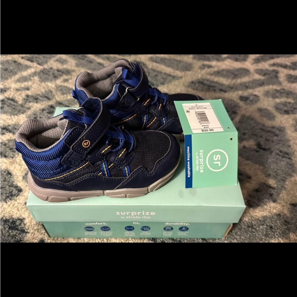 New size 9 toddler Surprize by Stride Rite shoe/boot